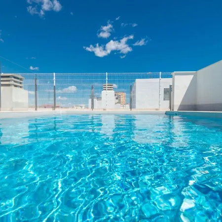 Rooftop Pool And Modern With Garage - Lejlighed *